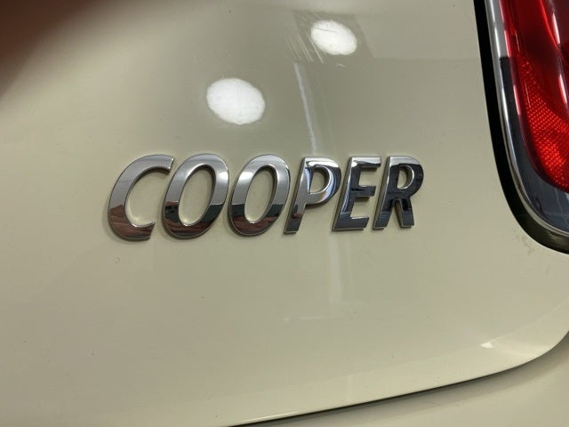2016 MINI Hardtop 4 Door Cooper